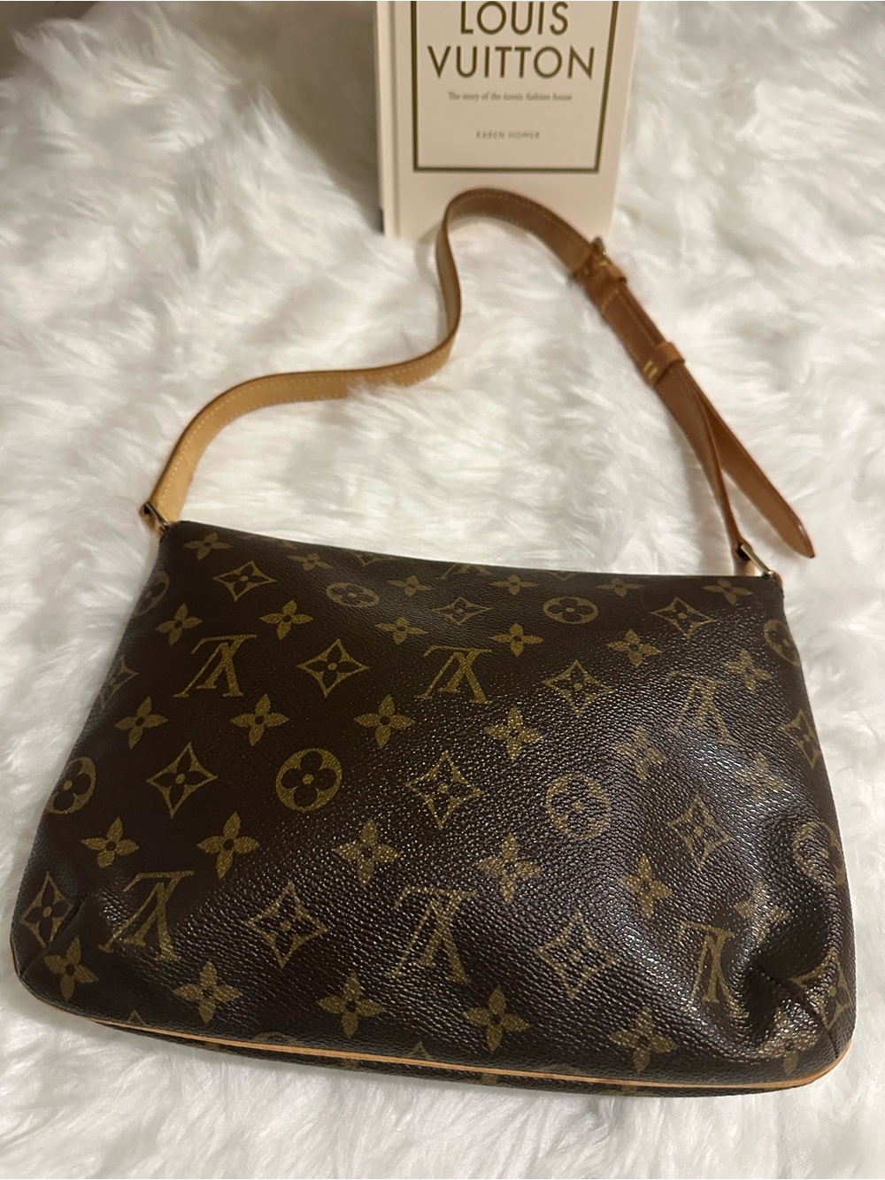 Authentic Louis Vuitton Musette Tango Monogram Shoulder Bag + COA - Picture 6 of 15